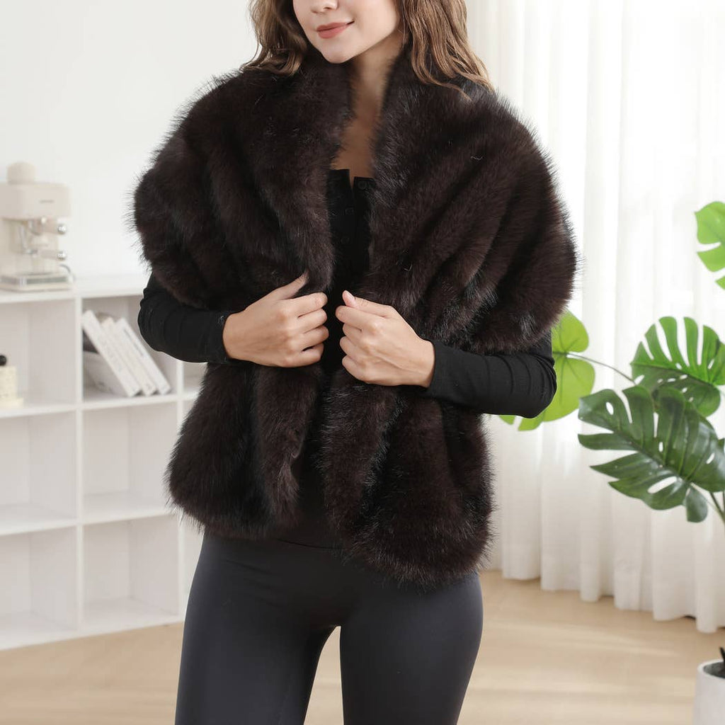 Elegant Faux Fur Capelet Shawl