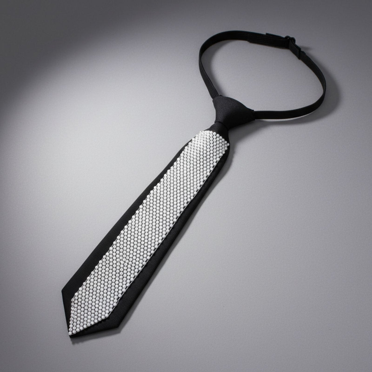Choker Boss Lady Black White Bling Tie Necklace